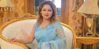 জেমসের কনসার্ট টিকিট কেটে দেখতেন তার প্রাক্তন স্ত্রী রথী