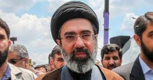 দুই দফায় হামলা থেকে বেঁচে গেছেন মোজতবা খামেনি: ইরানের সংসদ সদস্য