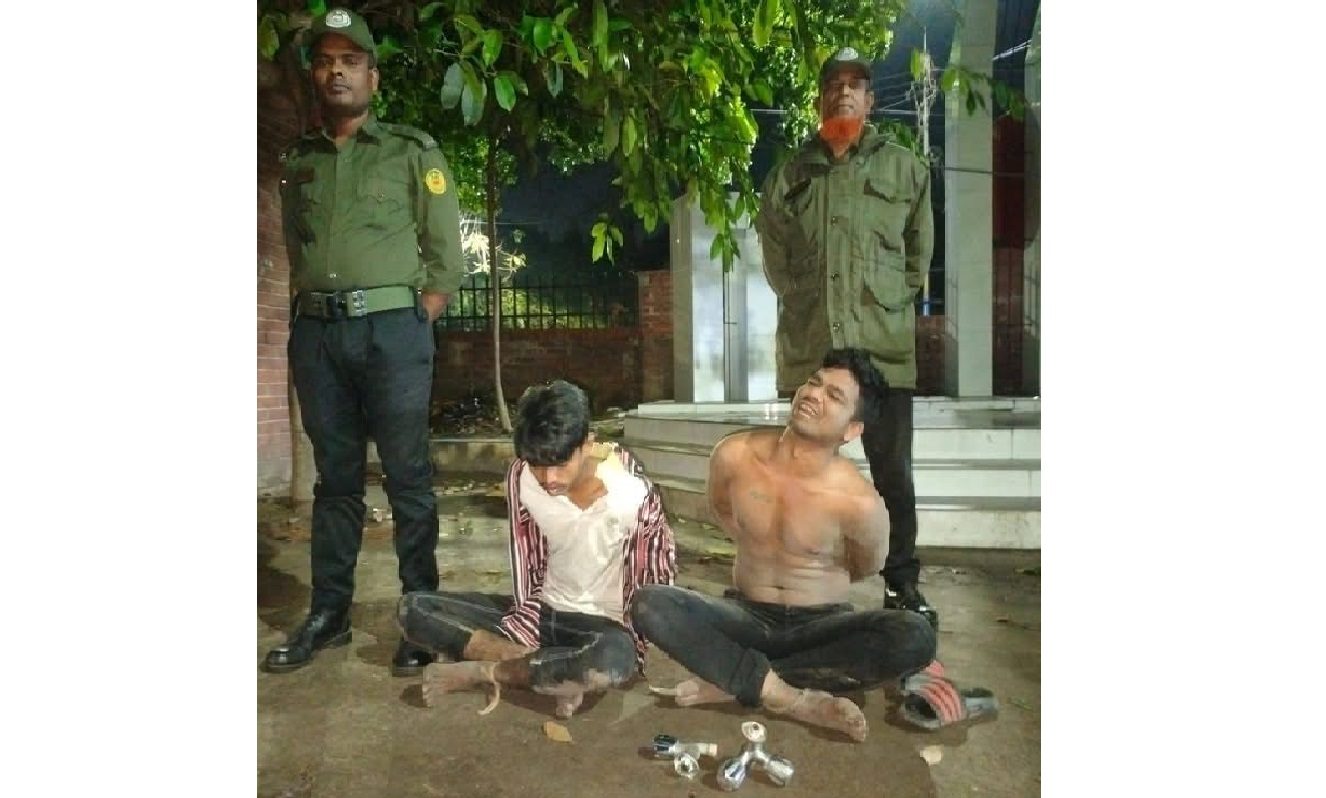 শেরেবাংলা নগরে আটক দুই চোর, আনসার সদস্য আহত