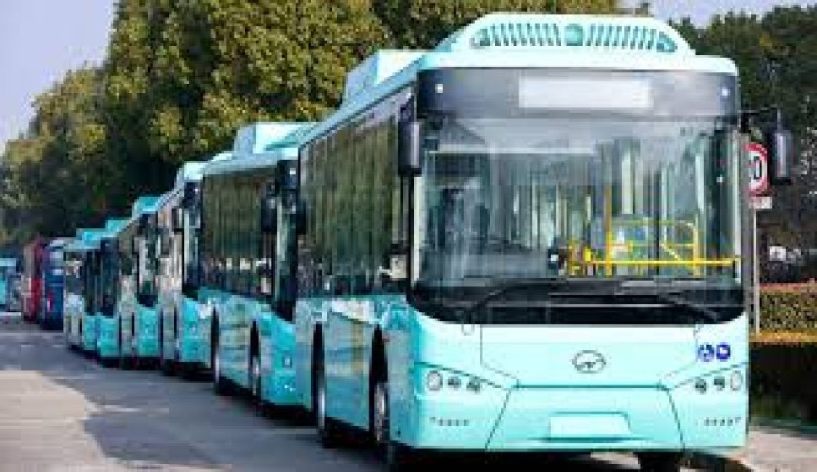 পাকিস্তানের ইসলামাবাদে গণপরিবহন ফ্রি ঘোষণা