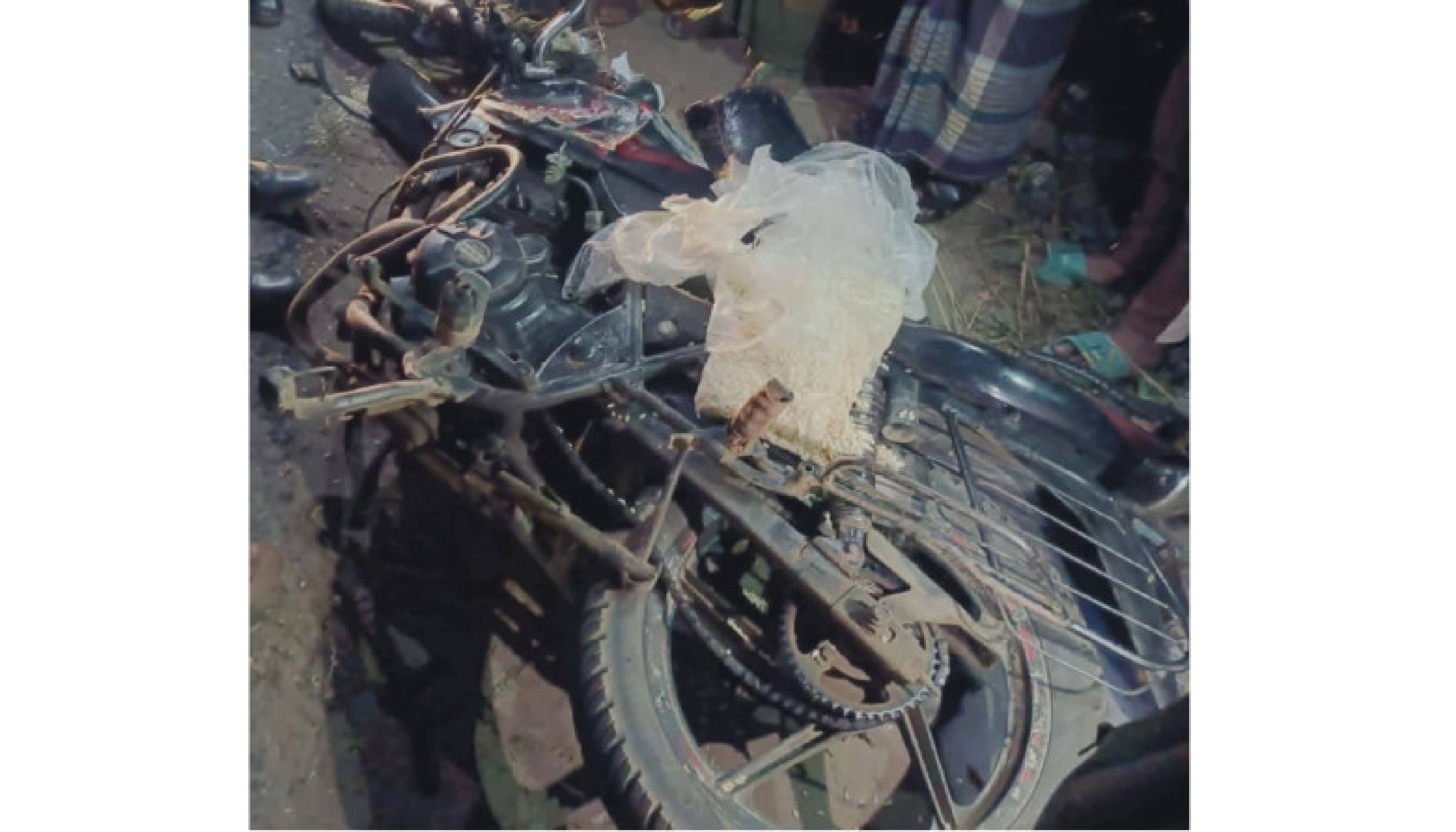 চকরিয়ায়য় সড়ক দুর্ঘটনায় বাবা-ছেলে নিহত