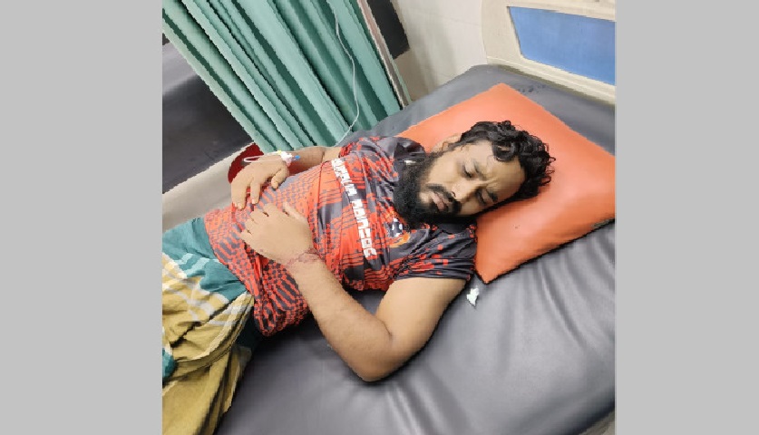 রূপগঞ্জে মেঘলা বাসের চালক-হেলপারের ছিনতাইয়ের শিকার যাত্রী