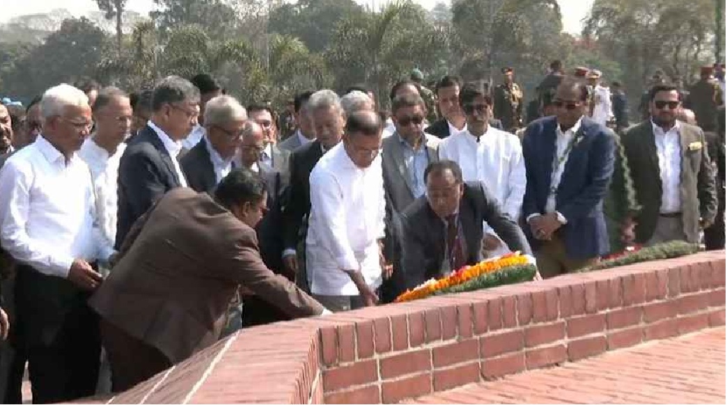 জাতীয় স্মৃতিসৌধে প্রধানমন্ত্রী তারেক রহমানের শ্রদ্ধা