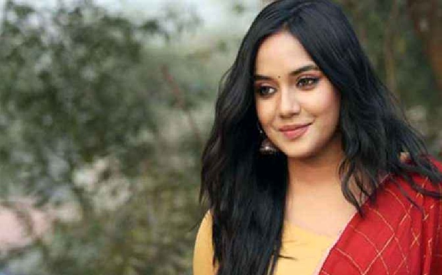 অভিনয় থেকে সাময়িক ‘বিরতি’ নিচ্ছেন সামিরা খান 
